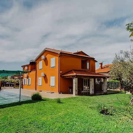 Mile - Modernly Equipped Apartment Umag